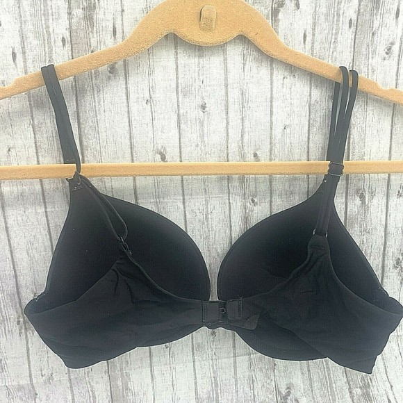 Victoria's Secret Womans Black Push Up Bra Padded Underwire Size 34C - Picture 2 of 5